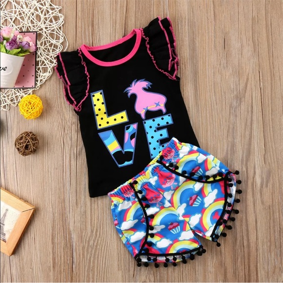 NWT Beautiful little girls 2pc - Picture 2 of 6